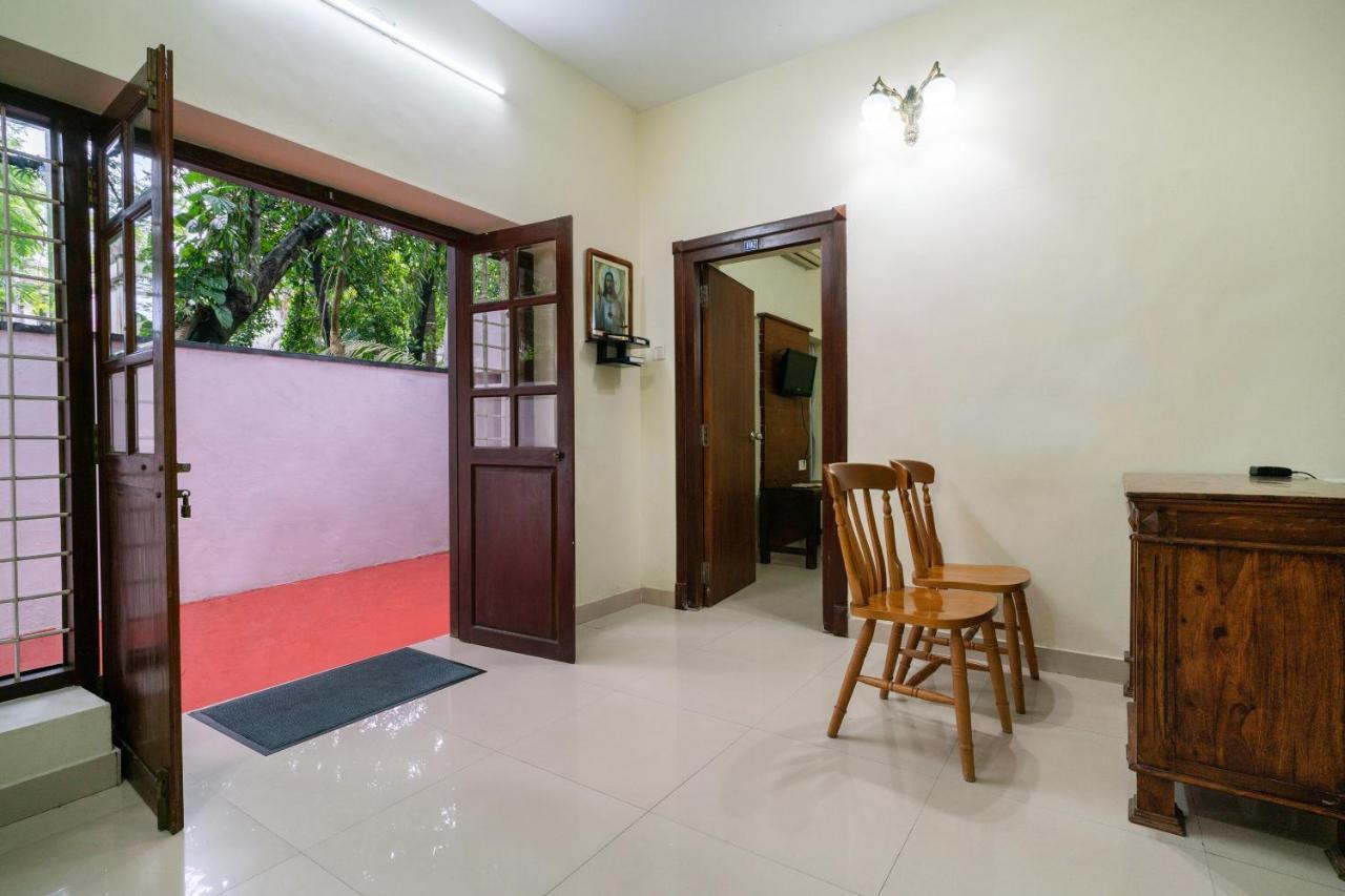 Oyo Home 63551 Pleasant Stay Near Fort Kochi Beach 외부 사진